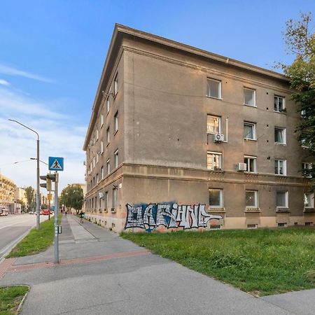 Bratislava Touch 2 Bedroom Apt Zewnętrze zdjęcie
